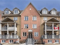75 Weldrick Rd 814, Richmond Hill