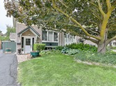 36 Hillview Dr, Newmarket