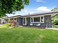 70 Simmons St, Vaughan