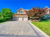572 Wycliffe Ave, Vaughan
