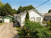 35 Maple St, Uxbridge