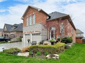 58 Timber Valley Ave, Richmond Hill