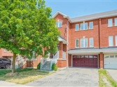 221 Knapton Dr, Newmarket