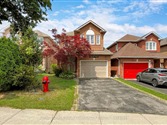 381 Rushbrook Dr, Newmarket