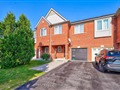 68 Collis Dr, Aurora