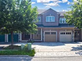 18 Benjamin Hood Cres, Vaughan