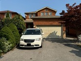 94 Lamp Cres Lower, Vaughan