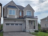 246 Degraaf Cres, Aurora