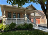 260 Maria Antonia Rd, Vaughan