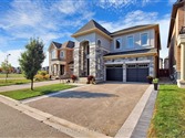 125 Joseph Hartman Cres, Aurora