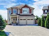 907 Riordan Crt, Newmarket