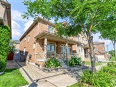 35 Crossbrooks St, Markham