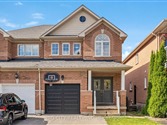 163 Burgess Cres, Newmarket