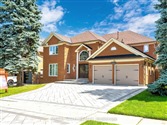 805 Lockwood Circ, Newmarket