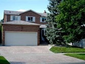 32 Buchanan Dr, Markham