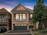 16 Estrella Cres, Richmond Hill