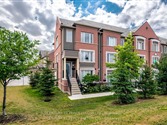 15951 Bayview Ave, Aurora