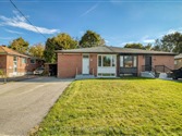 65 Davis Rd, Aurora