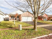 99 Leggott Ave, Barrie