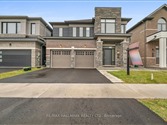 4 Bannister Rd Upper, Barrie