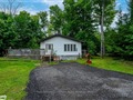 56 Meadows Ave, Tay