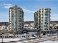 2 Toronto St 811, Barrie