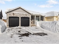 14 Drysdale Dr, Springwater