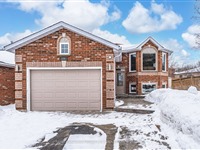 106 Brennan Ave, Barrie