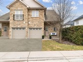 125 Huronia Rd 13, Barrie