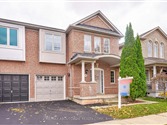 556 Delphine Dr, Burlington