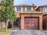 1022 Whispering Wood Dr. Dr, Mississauga