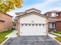 90 Toba Cres, Brampton