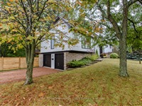 1891 Heather Hills Dr, Burlington