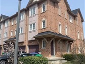 1128 Dundas St 25, Mississauga