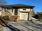 1227 Homewood Dr, Burlington