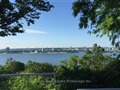 636 West Oval Dr, Burlington