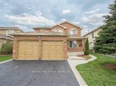 44 Lilly Cres, Brampton