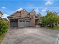 104 Bloomsbury Ave, Brampton