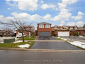 66 Acadian Hts, Brampton