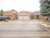 26 Lansdowne Dr Upper, Brampton