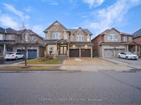 32 Riverglen St, Brampton