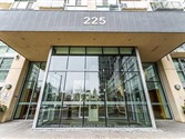 225 Webb Dr 2702, Mississauga