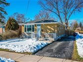 61 Taysham Cres Bsmt, Toronto