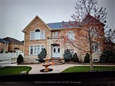 14 Freshspring Dr, Brampton