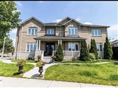 23 Alice Springs Cres, Brampton