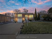 112 Riverhead Dr, Toronto