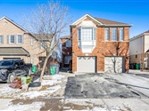 8 Bunchberry Way, Brampton