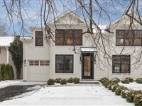 68 Navy St, Oakville