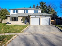 2503 Waterford St, Oakville