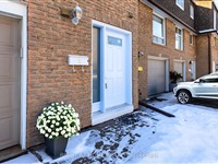 640 Rathburn Rd 7, Mississauga